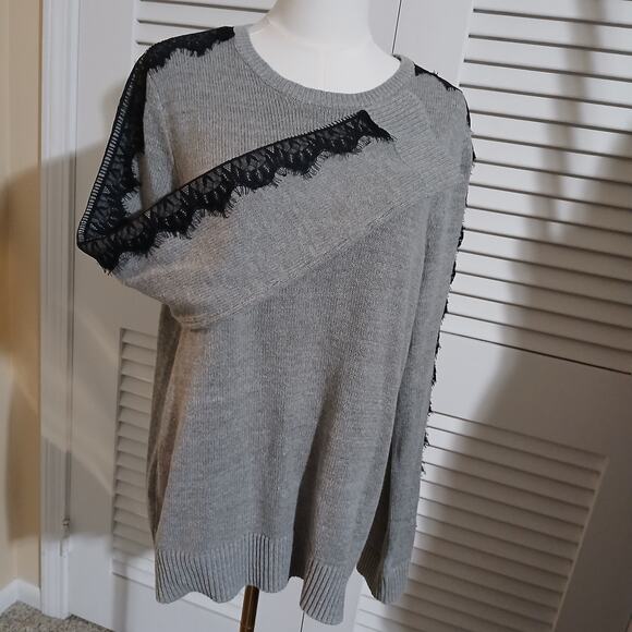 BCBG MAX AZARIA Med Grey Black-Lace-Accent Long-Sleeved Cotton Blend Sweater - Picture 5 of 13